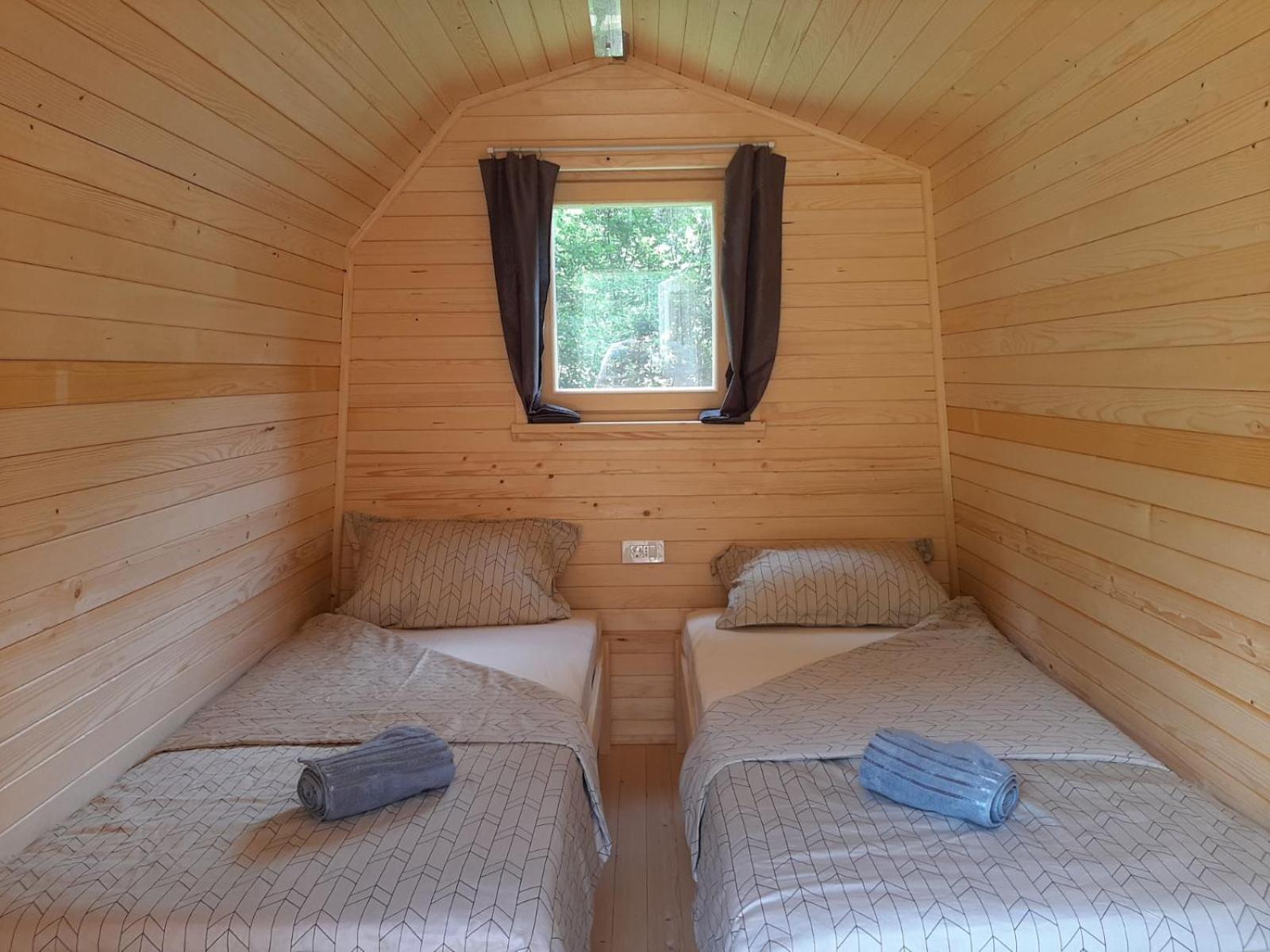 Camping & Glamping Grintovec 普雷德沃尔 外观 照片