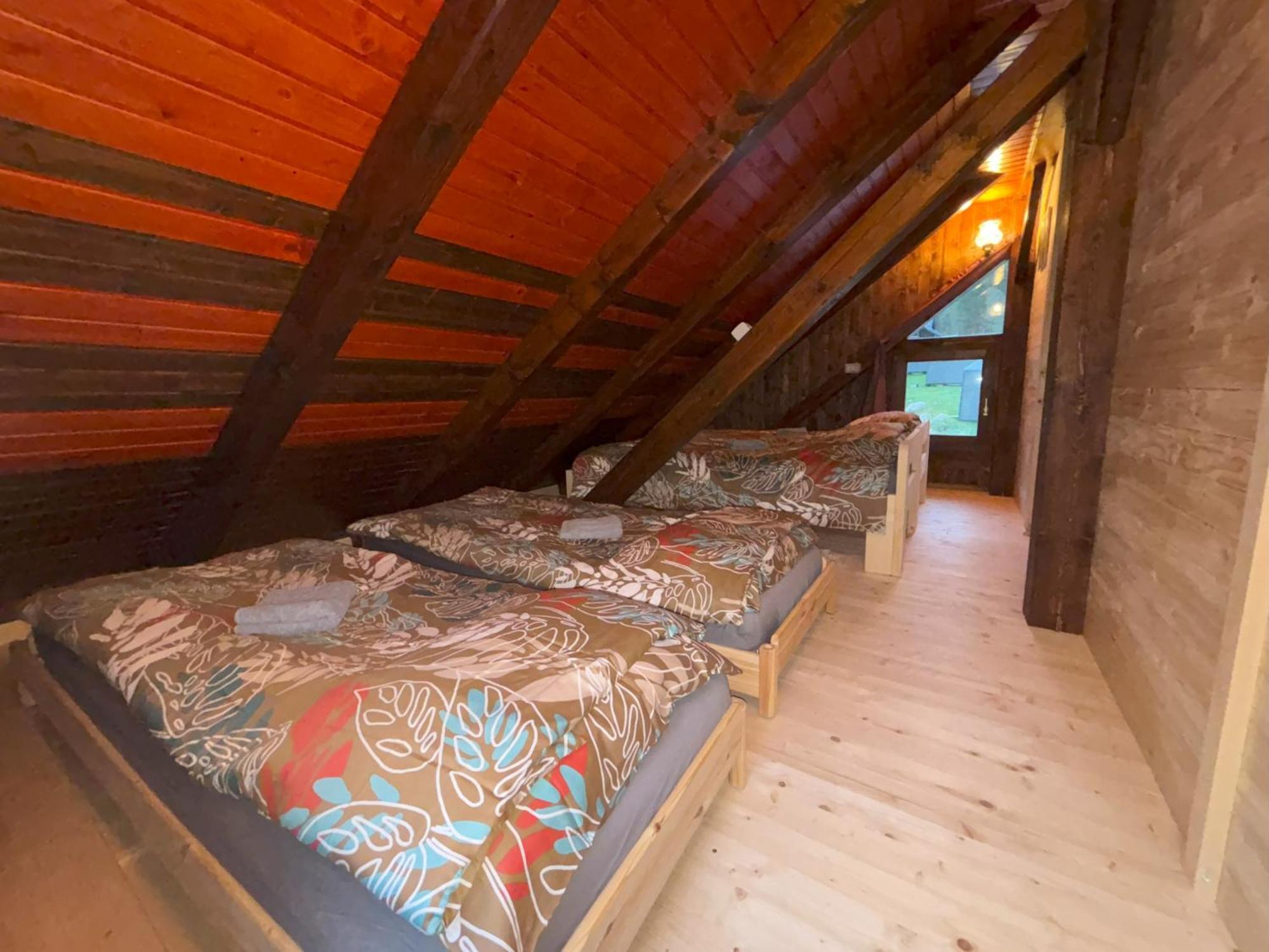 Camping & Glamping Grintovec 普雷德沃尔 外观 照片